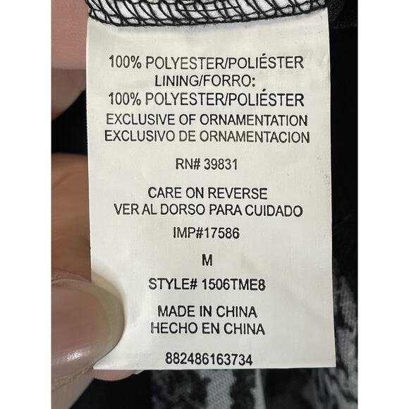 XOXO Shirt Womens Medium Black White Sleeveless Ruffle Mock Neck Snakeskin Print - Picture 7 of 10